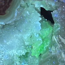 Load image into Gallery viewer, Blue Dugway Open Back Geode Fluoresces
