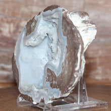Load image into Gallery viewer, Blue Dugway Open Back Geode Fluoresces
