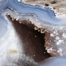 Load image into Gallery viewer, Blue Gray Lavender Dugway Geode Smile Chamber
