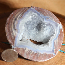 Load image into Gallery viewer, Blue Dugway Geode Finely Defined Crystals
