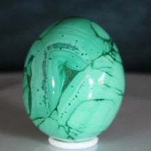 Load image into Gallery viewer, Malachite Crystal Egg - Intense Variations
