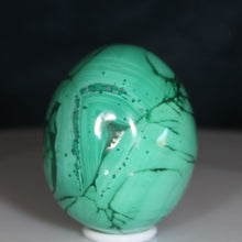 Load image into Gallery viewer, Malachite Crystal Egg - Intense Variations
