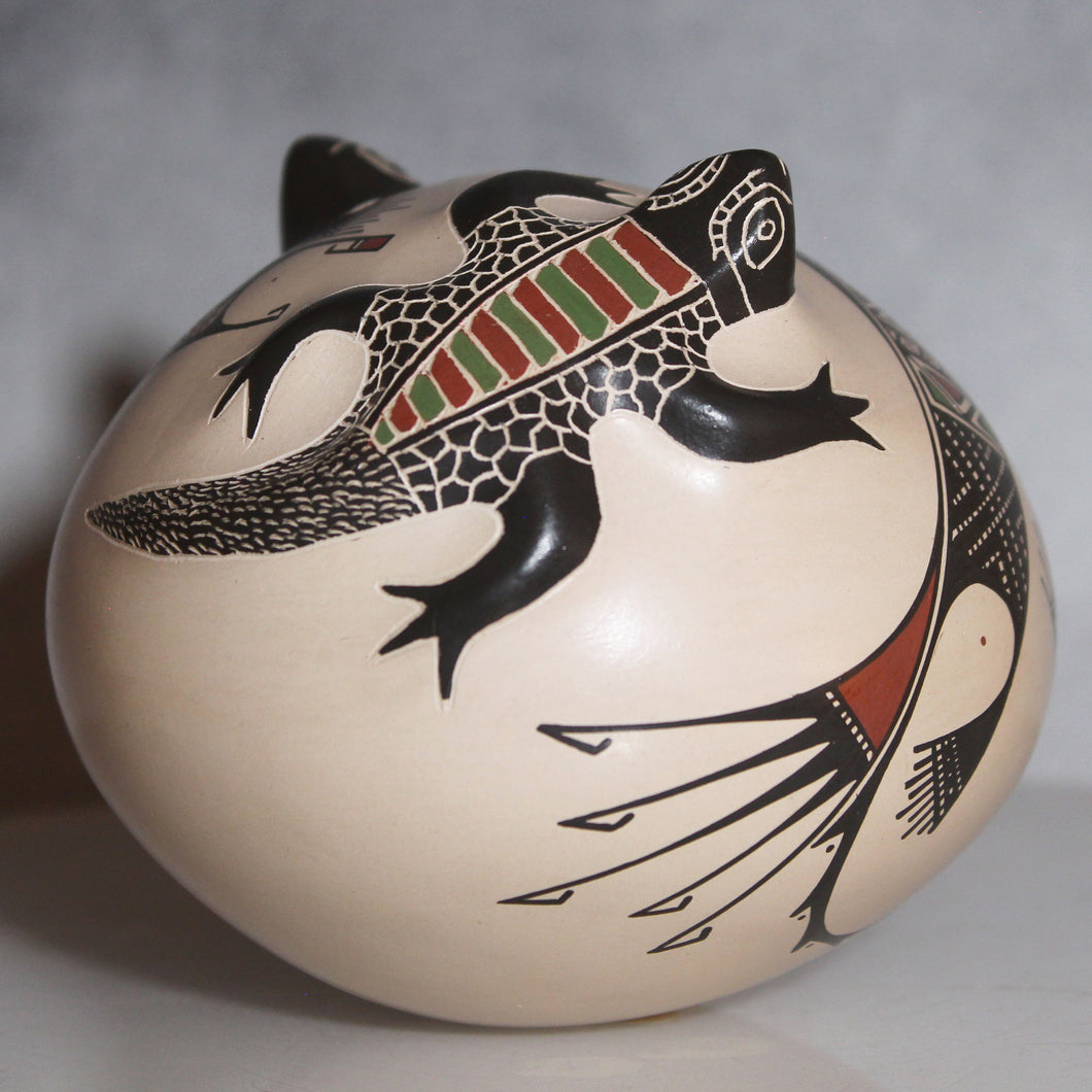 Ms. Angela Corona - 3 Dimensional Lizards - Mata Ortiz Pottery