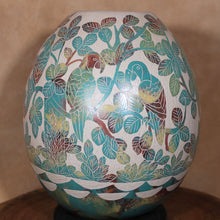 Load image into Gallery viewer, Mata Ortiz Pottery - Ms. Armida Corona - Parrots &amp; Blended Glaze
