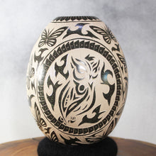 Load image into Gallery viewer, Señor David Bejarano - Hidden Imagery - Mata Ortiz Pottery
