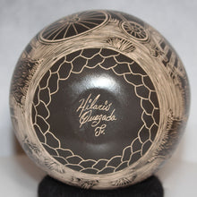 Load image into Gallery viewer, Signature of Hilario Quezada
