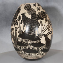 Load image into Gallery viewer, Chihuahua Mata Ortiz Pottery
