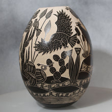 Load image into Gallery viewer, Mata Ortiz Pottery
