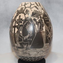 Load image into Gallery viewer, Mata Ortiz Pottery
