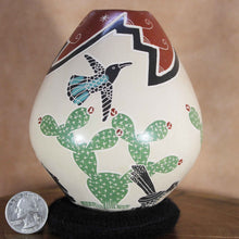 Load image into Gallery viewer, Señor Joel Corona - Cheerful Wildlife - Mata Ortiz Pottery
