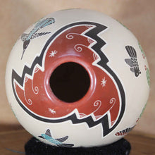 Load image into Gallery viewer, Señor Joel Corona - Cheerful Wildlife - Mata Ortiz Pottery
