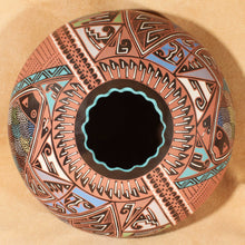 Load image into Gallery viewer, Señor &amp; Señora Valero - Vase of Dreams - Mata Ortiz Pottery
