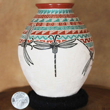 Load image into Gallery viewer, Señor Octavio Silveira - Flight of Dragonflies - Mata Ortiz Pottery
