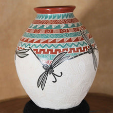 Load image into Gallery viewer, Señor Octavio Silveira - Flight of Dragonflies - Mata Ortiz Pottery
