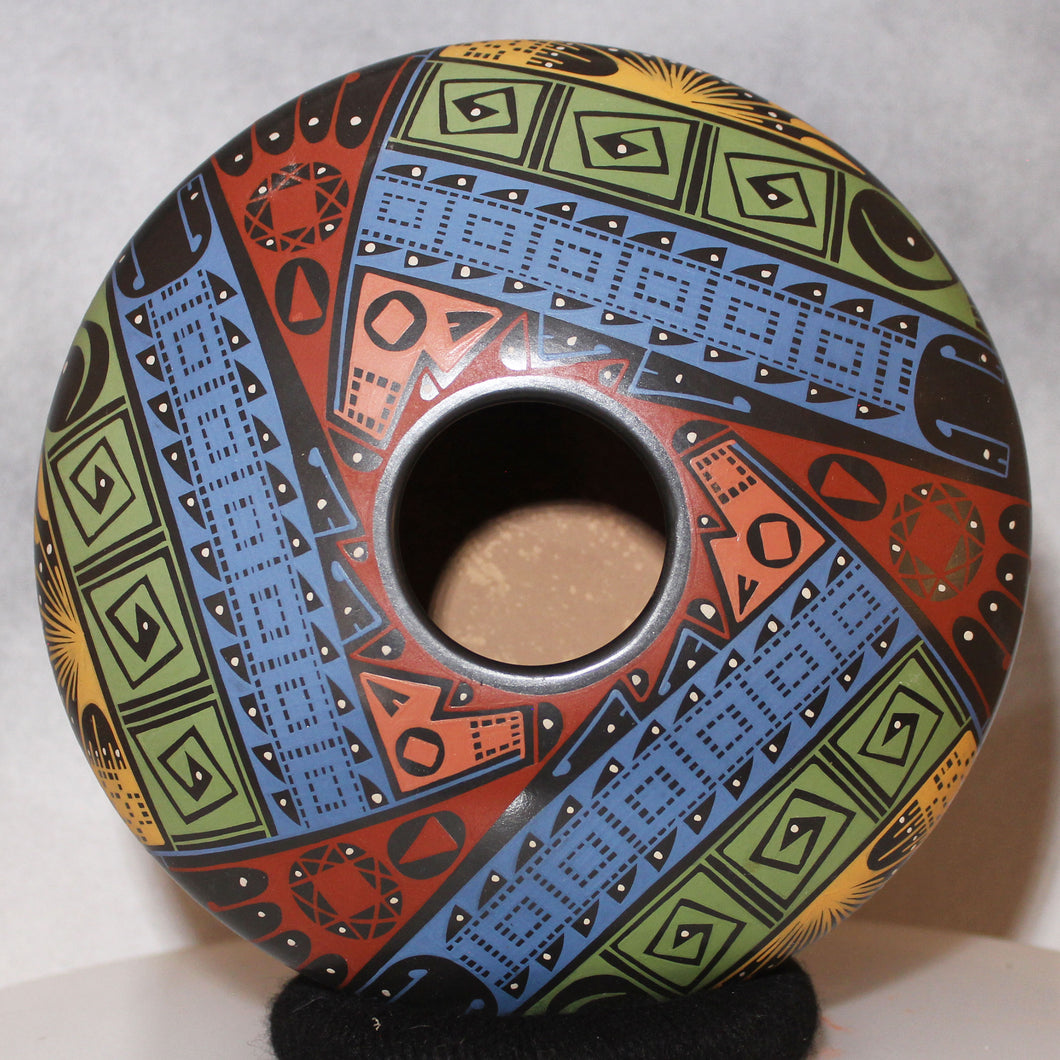 Mata Ortiz Pottery - Señor Oscar G. Quezada - Vibrant Southwest Colors