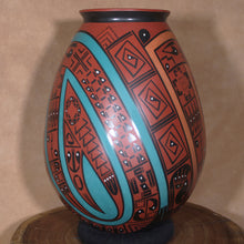 Load image into Gallery viewer, Mata Ortiz Pottery - Señor Oscar G. Quezada - Large w/ Bold Colors
