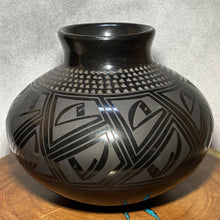 Load image into Gallery viewer, Black Mata Ortiz Pottery - Ms. Tomasa Mora - Ancient Paquime Design
