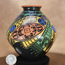 Load image into Gallery viewer, Señor Oscar Quezada - Color Fiesta - Mata Ortiz Pottery
