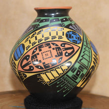 Load image into Gallery viewer, Señor Oscar Quezada - Color Fiesta - Mata Ortiz Pottery
