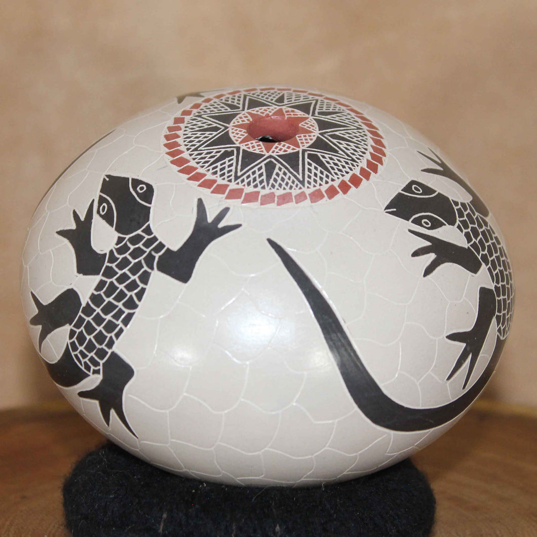 Señor Oscar Ramirez - Four Lizards - Mata Ortiz Pottery