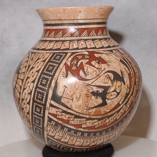 Mata Ortiz Pottery Swirling Clay 