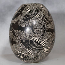 Load image into Gallery viewer, Black on White Etched Sea Life Mata Ortiz Pottery
