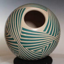 Load image into Gallery viewer, Top view of opening of Mata Ortiz Pottery Intense Green Concentric Patterns
