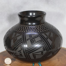 Load image into Gallery viewer, Mata Ortiz Pottery - Ms. Tomasa Mora - Traditional Black Design
