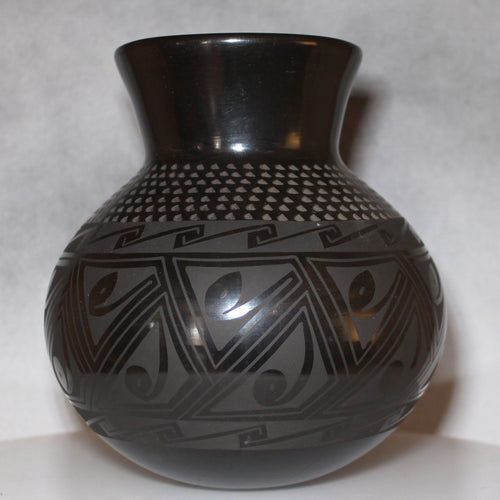 Matte & Mirror Black Mata Ortiz Pottery