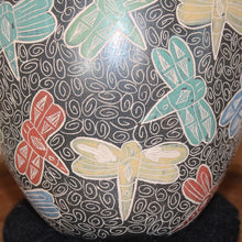 Load image into Gallery viewer, Ms. Turallan Villa - Kaleidoscope of Butterflies - Mata Ortiz Pottery
