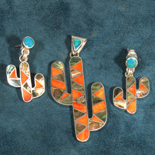 Load image into Gallery viewer, Peruvian Cactus Pendant &amp; Earrings - Spiny Oyster &amp; Abalone - Urin Huanca
