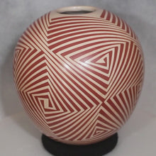 Load and play video in Gallery viewer, Video Mata Ortiz Pottery Geometric Patterns
