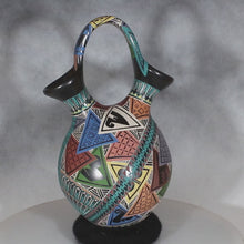 Load and play video in Gallery viewer, Video Wedding Vase Mata Ortiz Pottery
