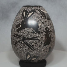 Load and play video in Gallery viewer, video of Mata Ortiz Pottery Etched Bunnies Birds Insects
