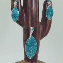 Load and play video in Gallery viewer, Azurite Set Peru Earrings &amp; Pendant - Sacred Cocoa Leaf - Urin Huanca
