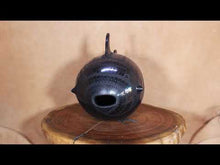 Load and play video in Gallery viewer, Mata Ortiz Pottery - Señor Eli Ortiz - Long Fin Fish
