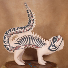 Load image into Gallery viewer, Señor Tomas Quintana - Iguana &amp; Rattlesnake - Mexican Mata Ortiz Pottery
