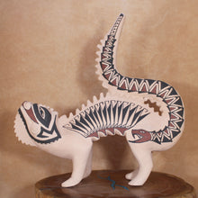 Load image into Gallery viewer, Señor Tomas Quintana - Iguana &amp; Rattlesnake - Mexican Mata Ortiz Pottery
