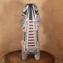 Load image into Gallery viewer, Señor Tomas Quintana - Happy Otter w/ Fish - Mexican Mata Ortiz Pottery
