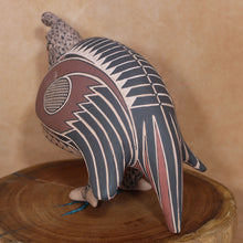 Load image into Gallery viewer, Native Quail - Mata Ortiz Pottery - Señor Tomas Quintana
