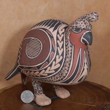 Load image into Gallery viewer, Native Quail - Mata Ortiz Pottery - Señor Tomas Quintana
