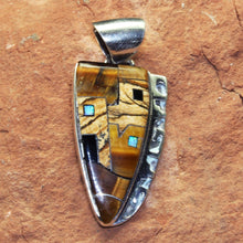 Load image into Gallery viewer, Ed Lohman - Mesa Verde Pendant - Arrow Head - Desert Buckeye Gallery
