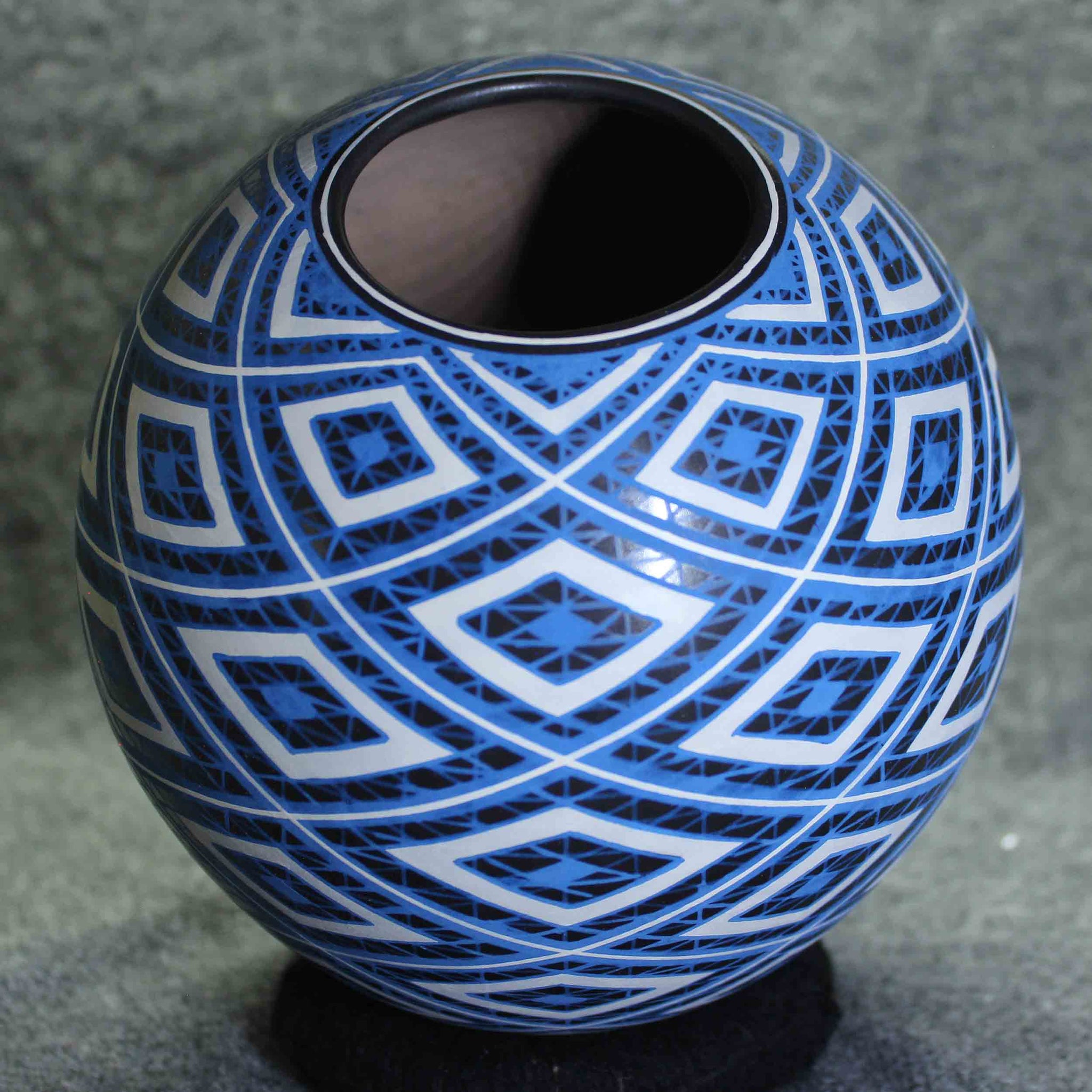 Señor Ernesto Silva - Blue White Diamonds Vase - Mexican Pottery